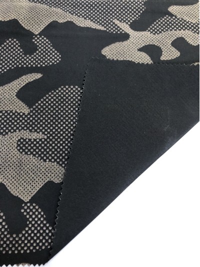 DG-PGSG  PSZZ19132  330T日本絨+印花迷彩  56''  95±5gsm   100%poly    MOQ:1500y 45度照